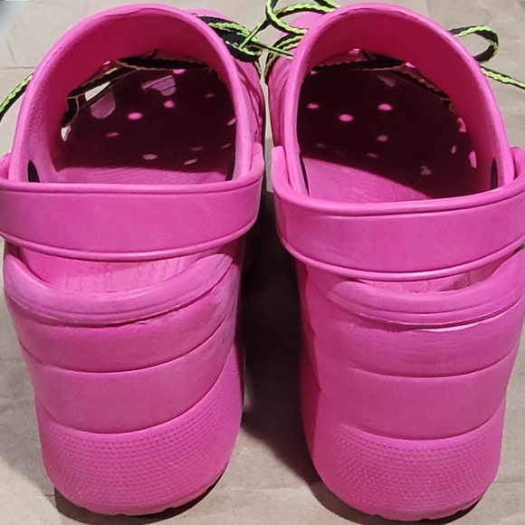 Platform Clogs - Picture 6 of 7